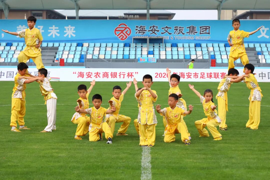 中场1.jpg