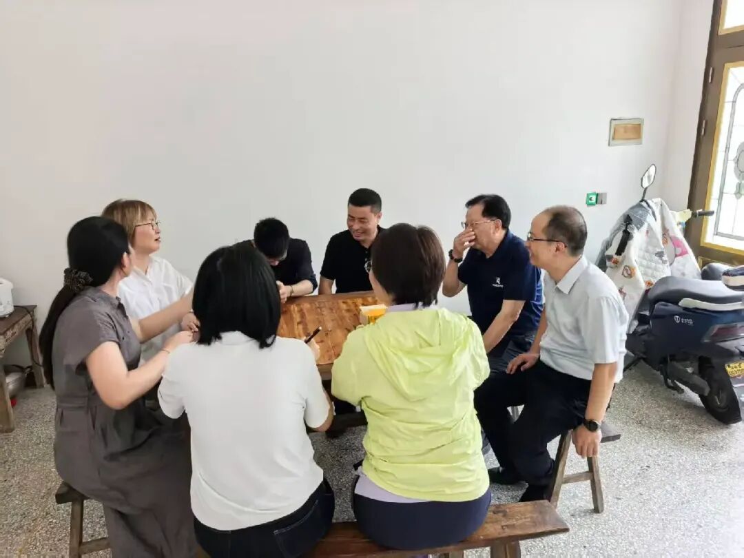 简篇 - 盛夏走访暖洪泽 助学赋能启新程