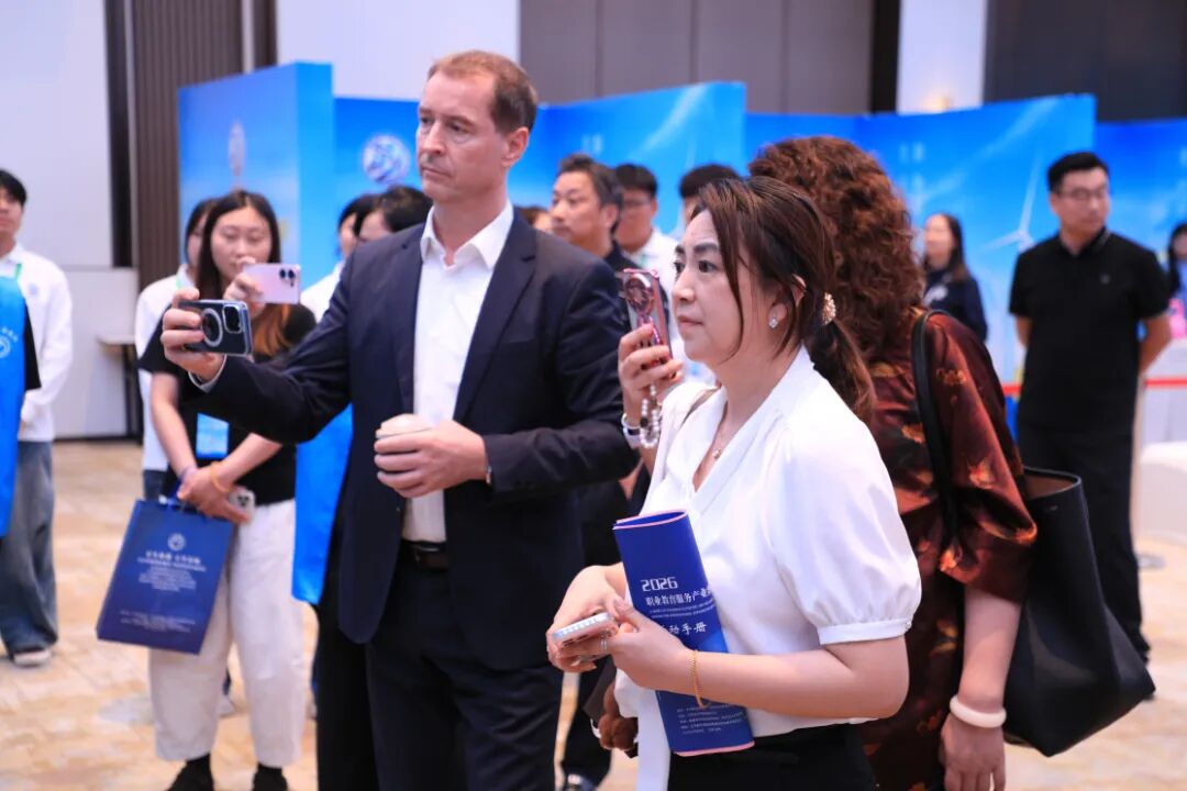 5fb610ad4e5477ead1b15c9a76eb76c3.jpg